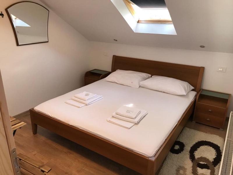 Sobe Zimmer Frei Пожега Екстериор снимка