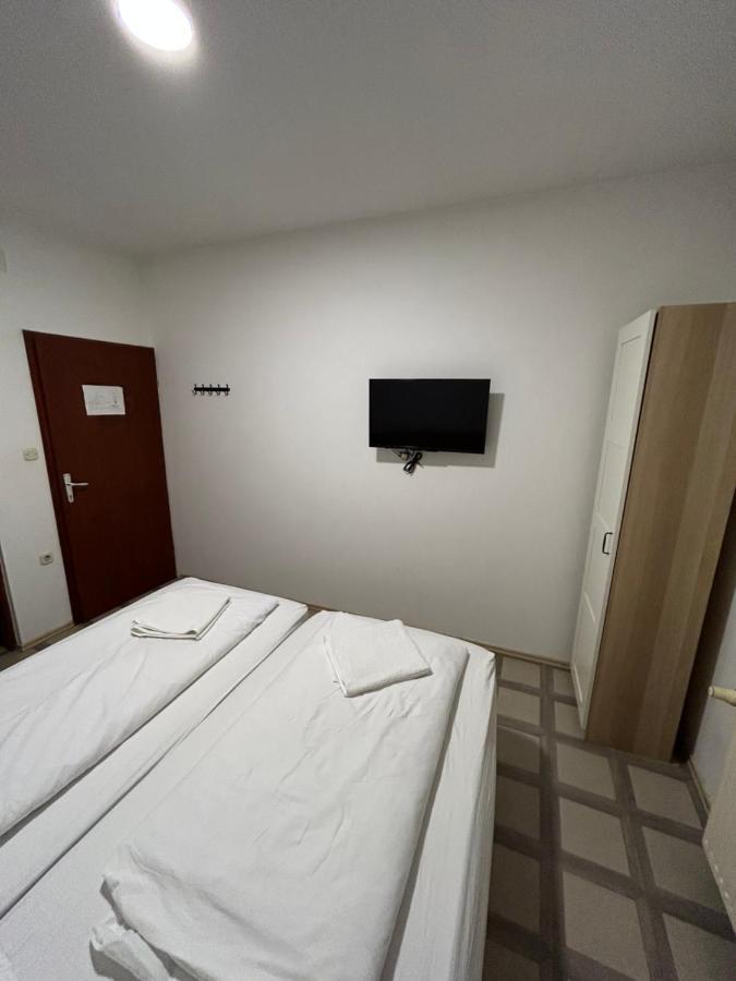 Sobe Zimmer Frei Пожега Екстериор снимка